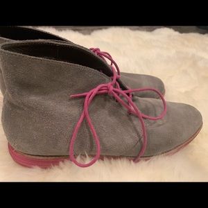 Cole Haan Chukka Boots sz 10 Gray
